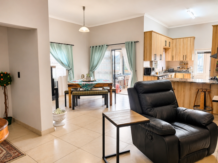 To Let 3 Bedroom Property for Rent in Burgundy Estate Western Cape